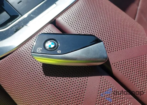 2024 BMW I7 Edrive50 z USA, uszkodzony, nr VIN WBY43EJ04RCR84042